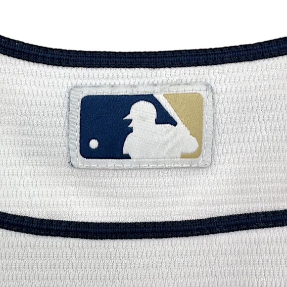 MLB San Diego Padres Script Logo XL #33 Shields White Majestic Baseball Jersey - Picture 6 of 10